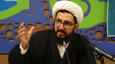 زیارت عاشورا سراسر درس انتظار و ولایت‌مداری است