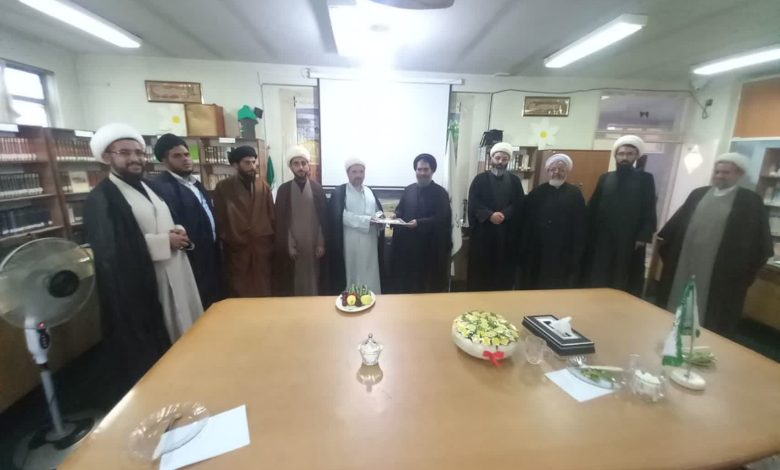 جلسه هم اندیشی اساتید مهدویت در بنیاد استان خراسان رضوی