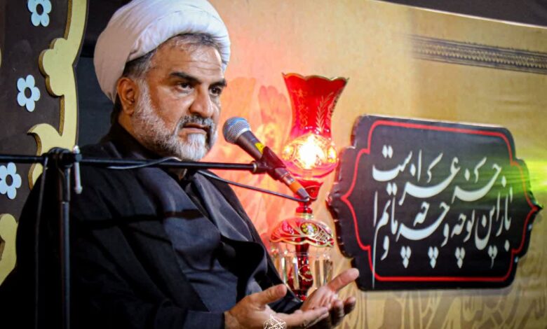 امام شهید یک شخصیت کاملاً امام زمانی (عج) بودند