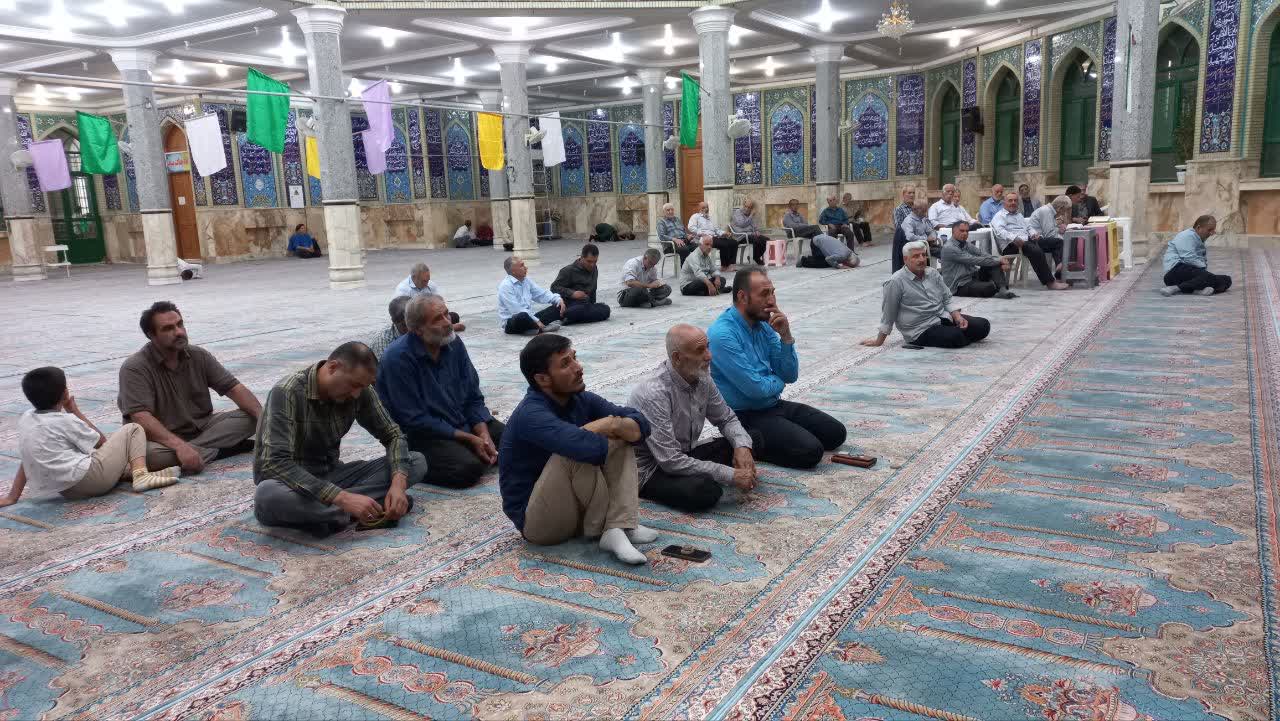 برگزاری مراسم مهدوی در مسجد جامع بویینزهرا