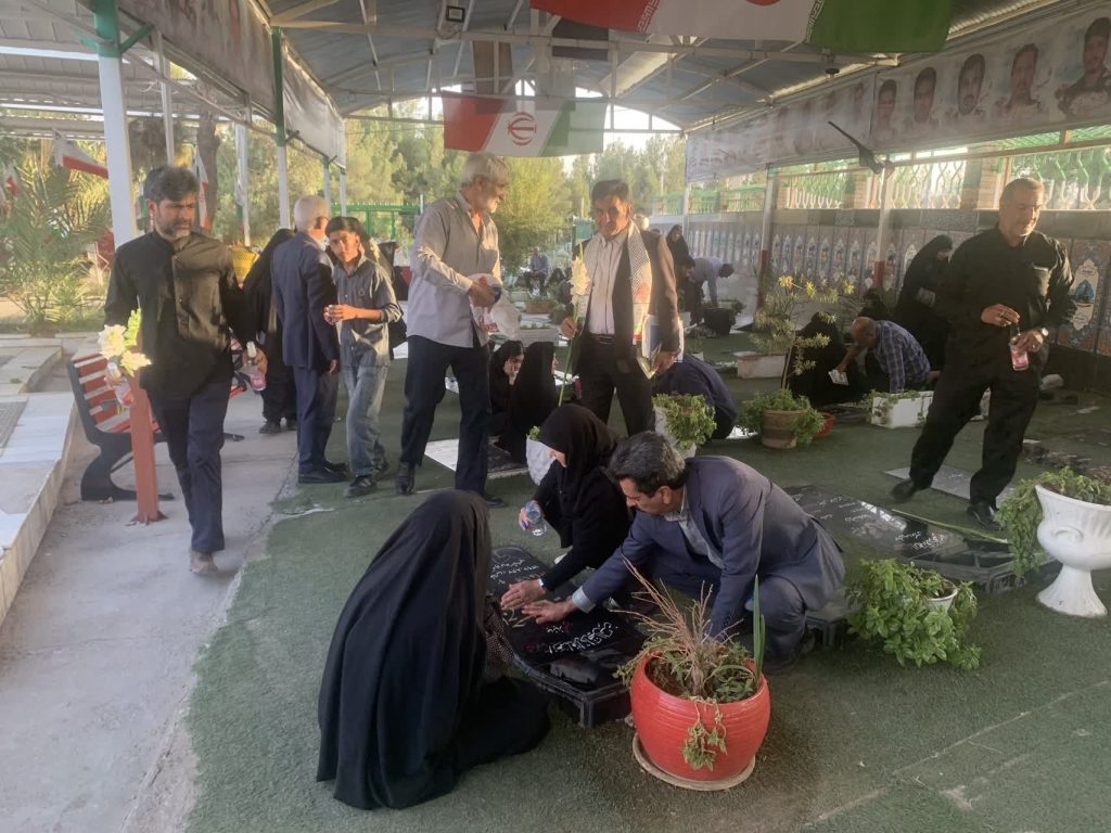 مدیر بنیاد سیستان و بلوچستان در گفت‌وگو با صدا و سیما، شهدا را بهترین الگوی مهدی‌یاوری در جامعه معرفی کرد.