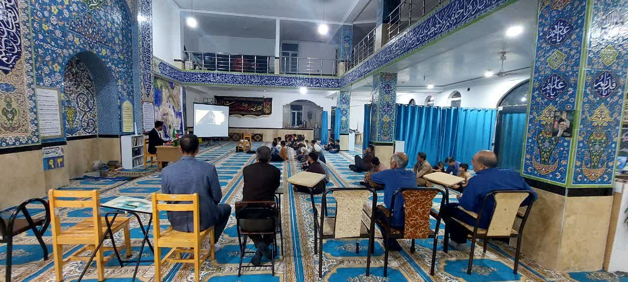 برگزاری نشست «چالشهای تربیتی نسل منتظر در مواجهه با جنگ شناختی دشمنان امام زمان (عج)» در مسجد جامع میمه